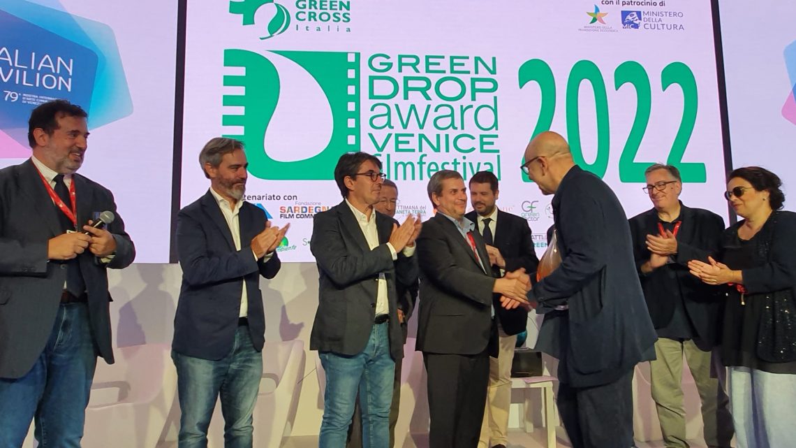 Venezia79: il Green Drop Award 2022 va al film “White Noise”, prodotto da Netflix